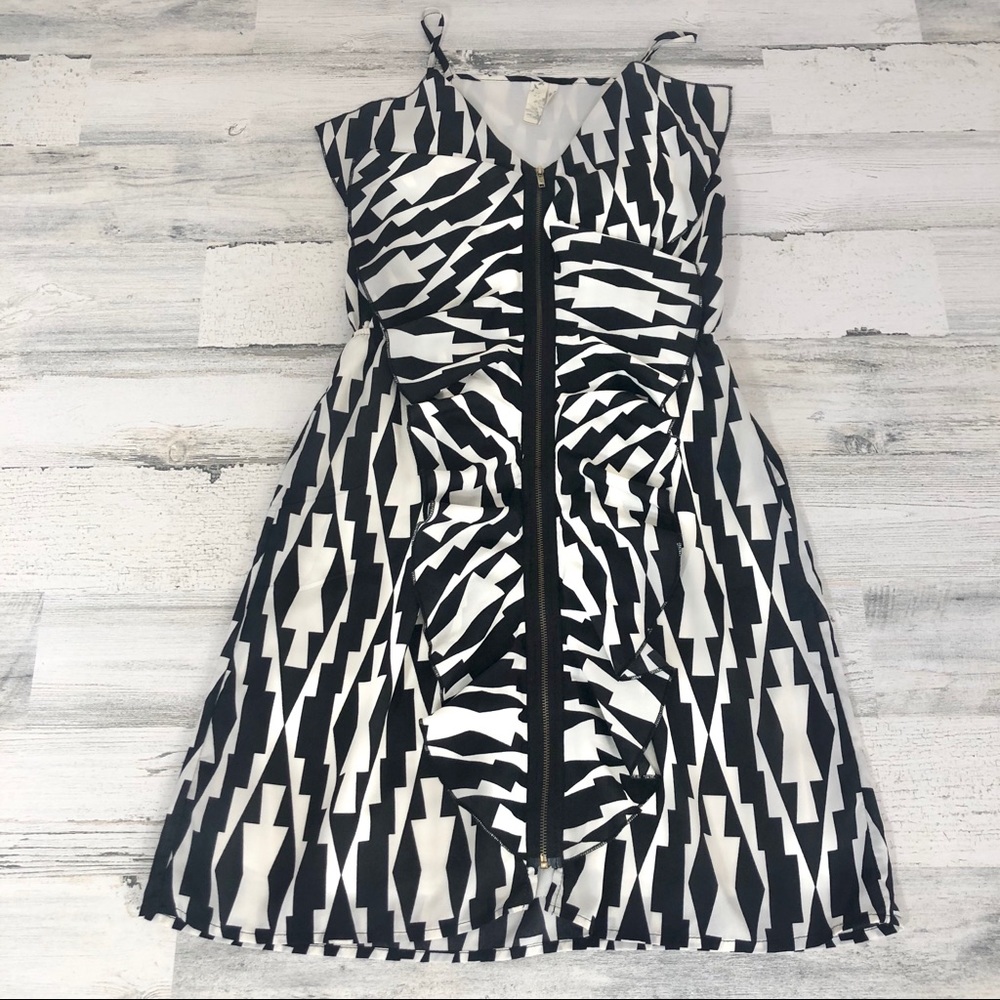 Francesca's Full-Zip Ruffle Dress - Aztec Print - Picture 4 of 8